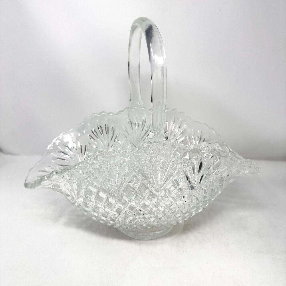 Vtg LE Smith Glass Pineapple Basket Diamond Fan Crystal Ruffled Handled Bowl